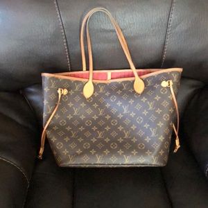 Louis Vuitton never full MM  (Sold)